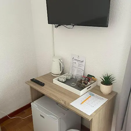 Bed and Breakfast Djm Palms - Shared - Compartida - No Es Casa Privada Ayora