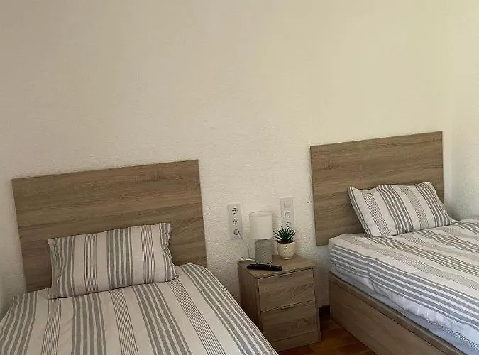 Djm Palms - Shared - Compartida - No Es Casa Privada Alojamento de Acomodação e Pequeno-almoço Ayora